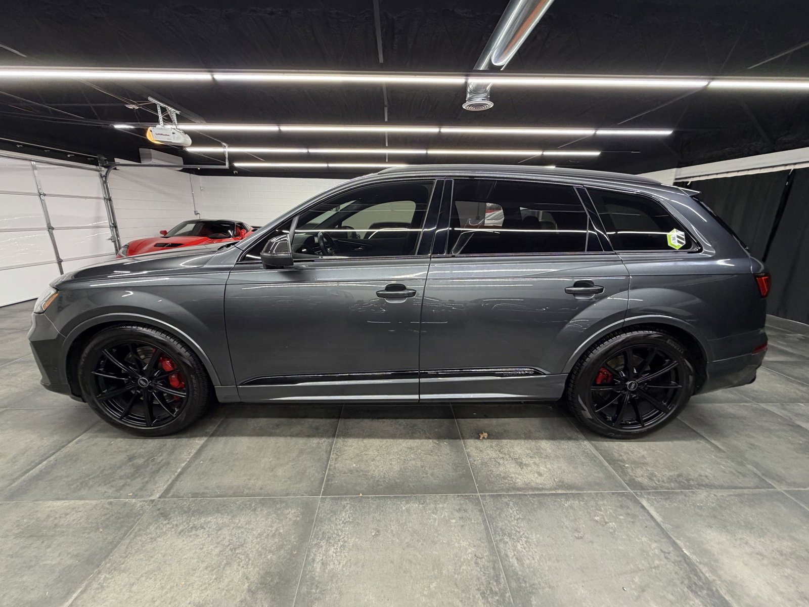 Used 2022 Audi SQ7 Prestige image 3