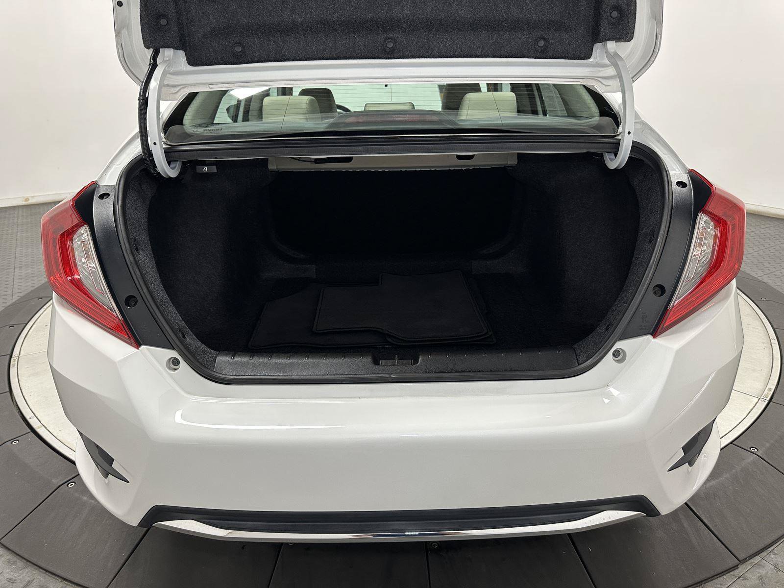 Used 2021 Honda Civic LX image 32