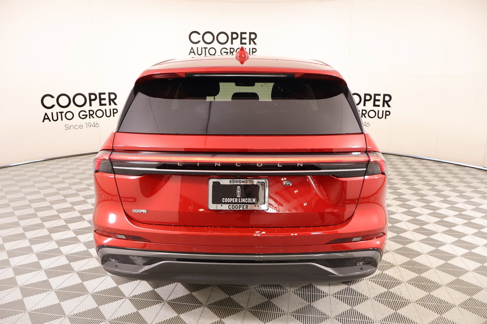New 2026 Lincoln Nautilus Premier w/ Jet Appearance Package AWD/4WD image 22