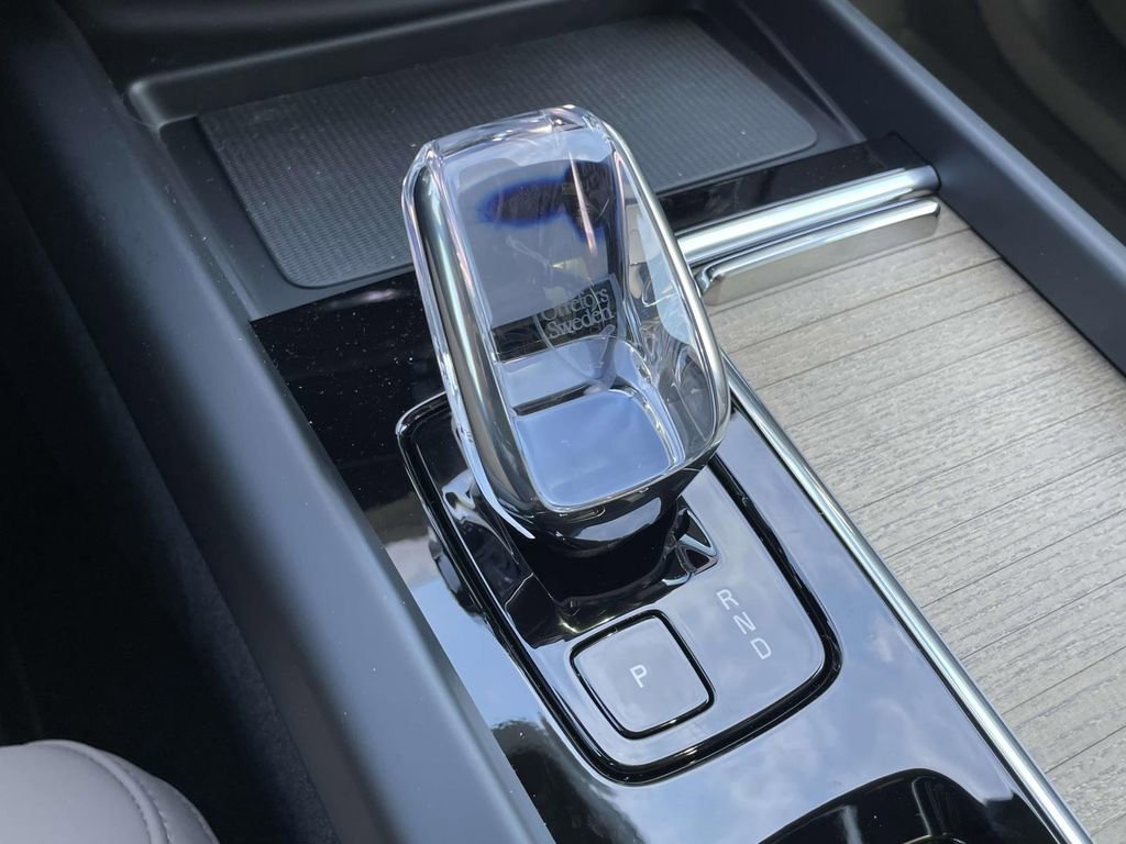 New 2026 Volvo XC60 B5 Plus w/ Protection Package Premier image 21