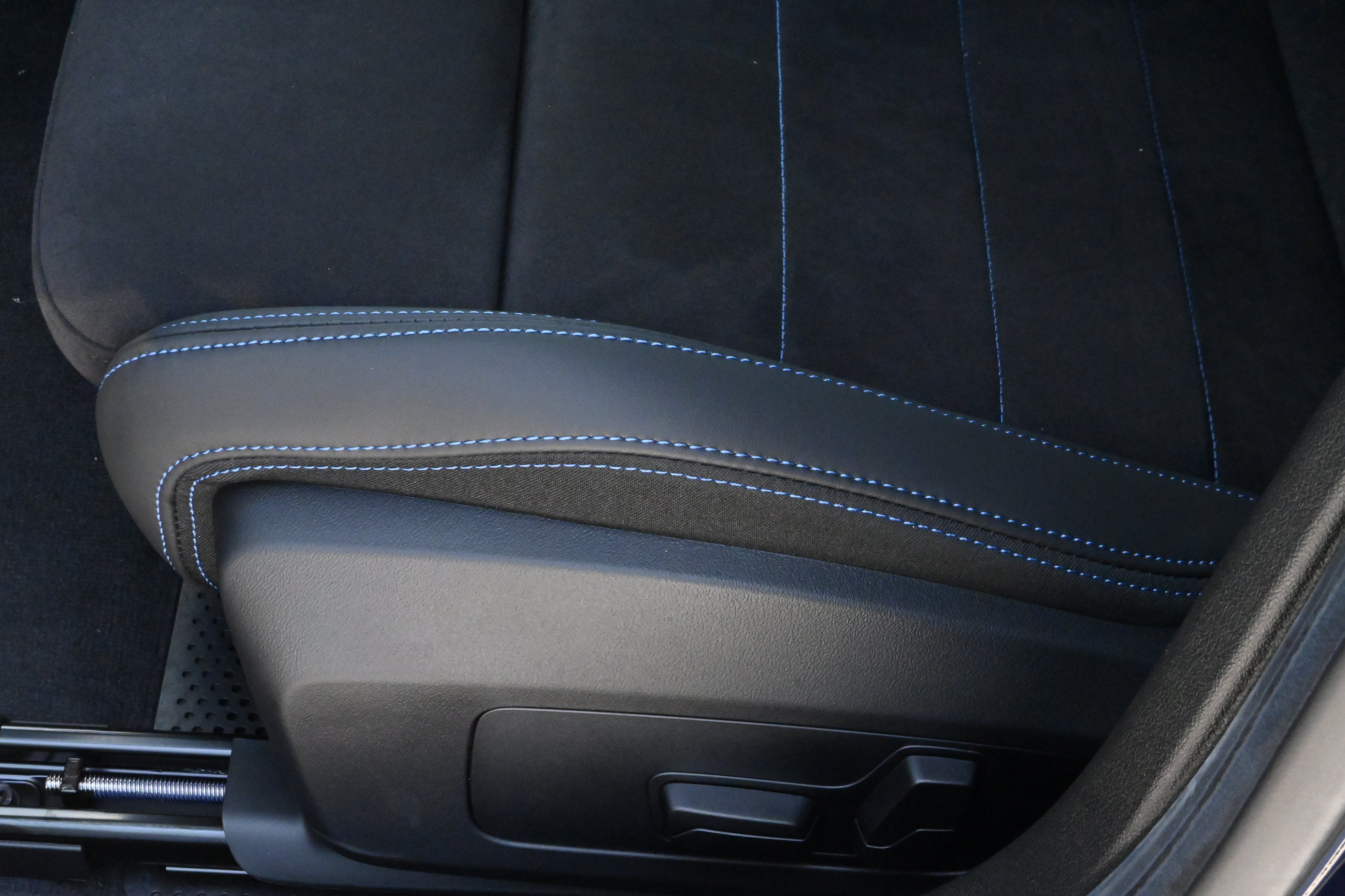 New 2026 BMW 228i w/ Technology Package FWD image 23