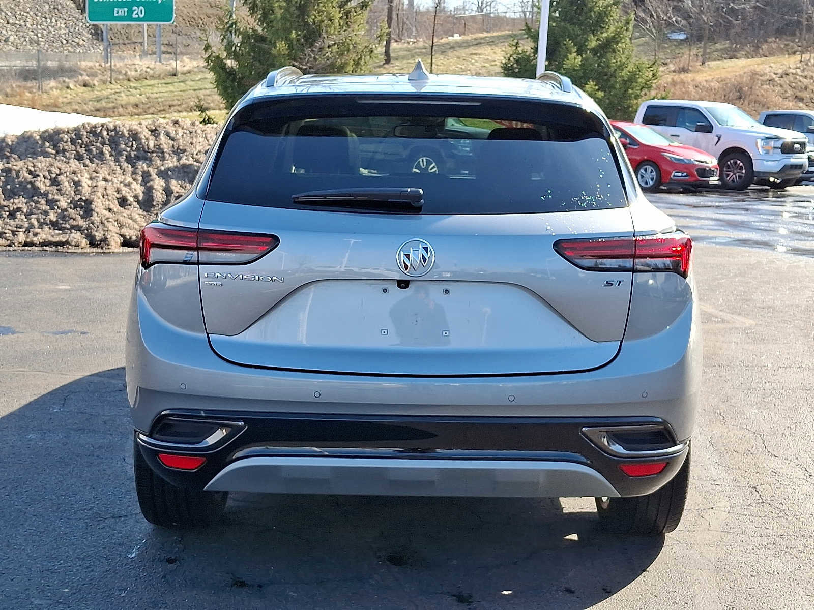 Used 2023 Buick Envision Essence w/ Sport Touring Package image 5