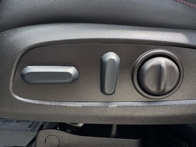 Used 2023 Chevrolet Equinox RS FWD image 27