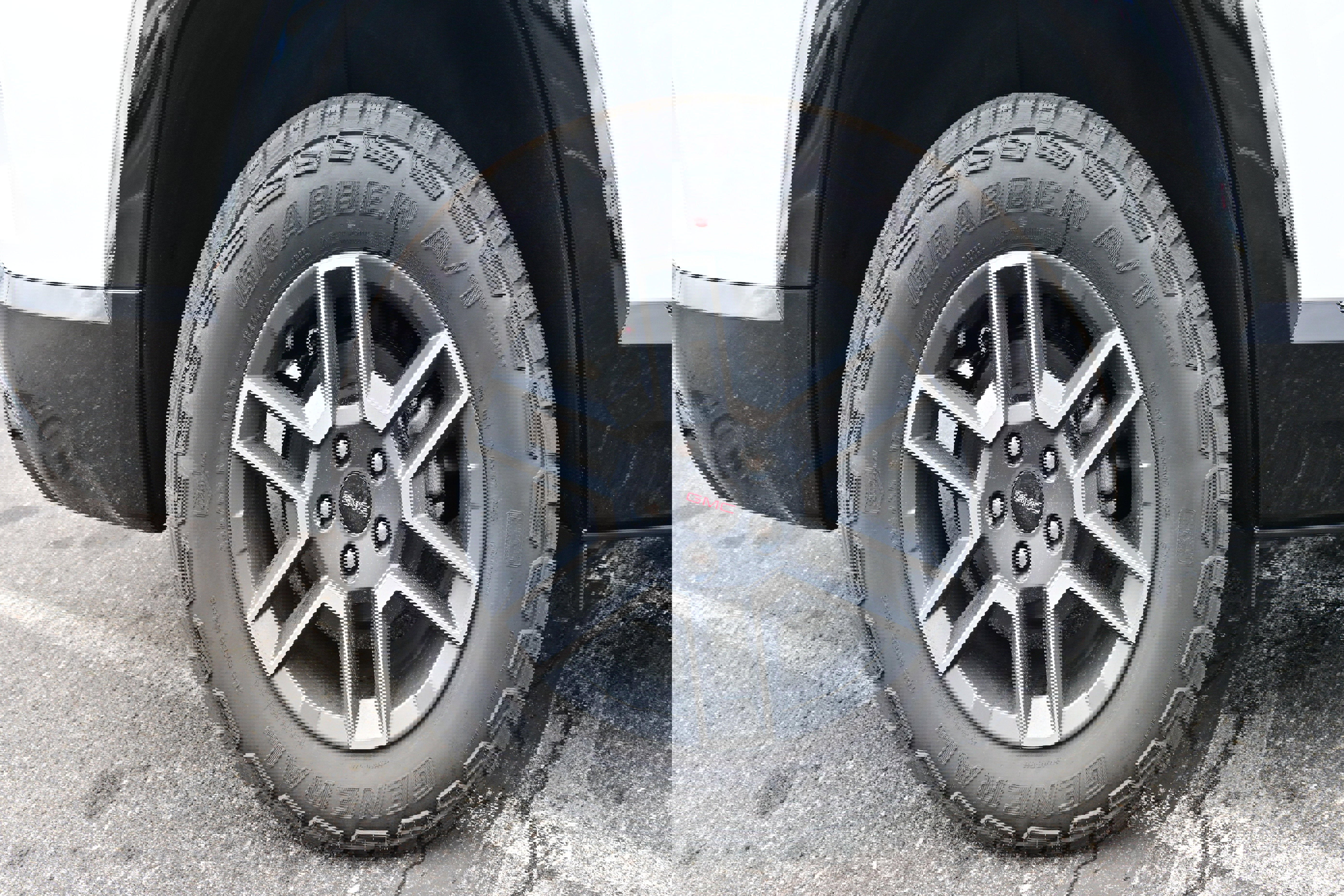 New 2026 GMC Terrain AT4 w/ Convenience Package III image 9