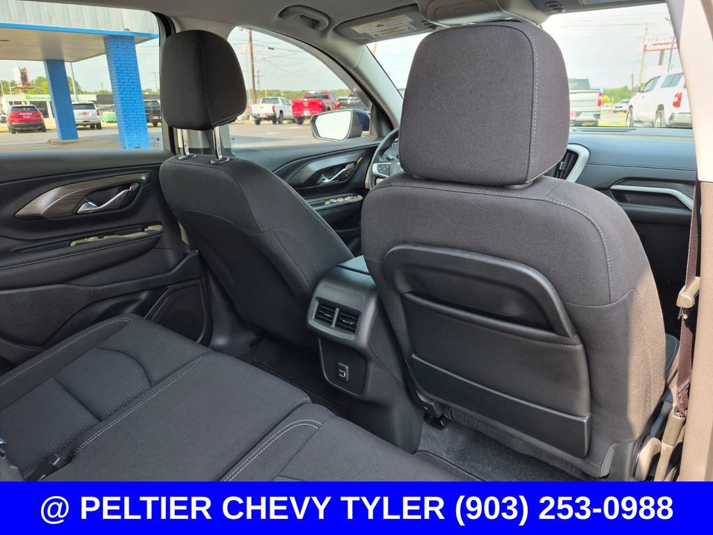 Used 2022 GMC Terrain SLE w/ Driver Convenience Package FWD image 16