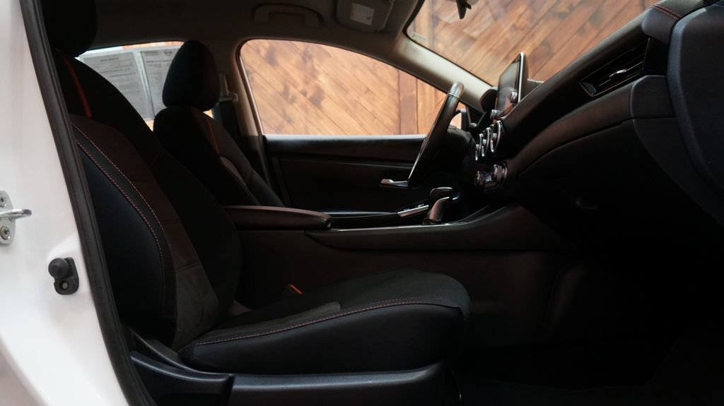 Used 2024 Nissan Sentra SR FWD image 48