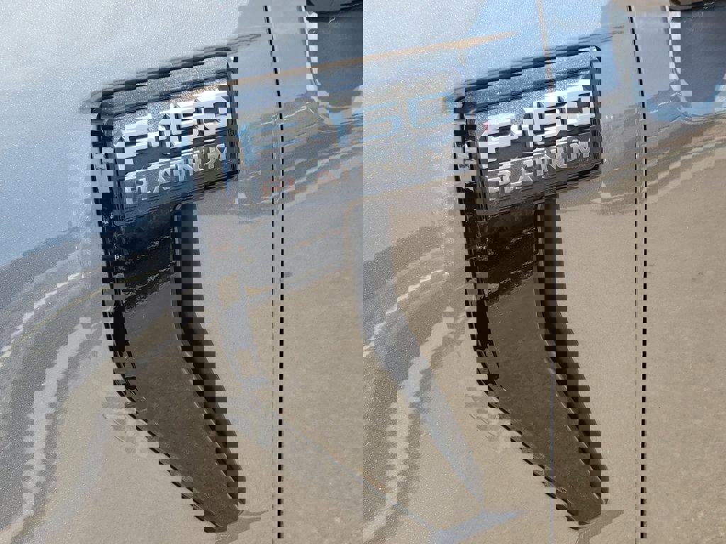 Used 2024 Ford F150 Platinum image 17