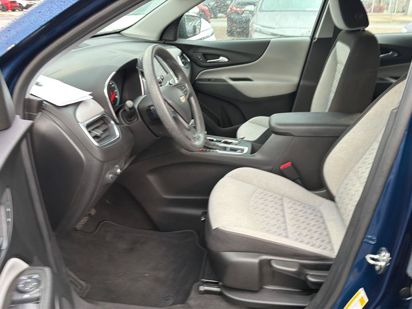 Used 2022 Chevrolet Equinox LS AWD/4WD image 10
