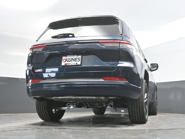 New 2027 Jeep Grand Cherokee Limited AWD/4WD image 58