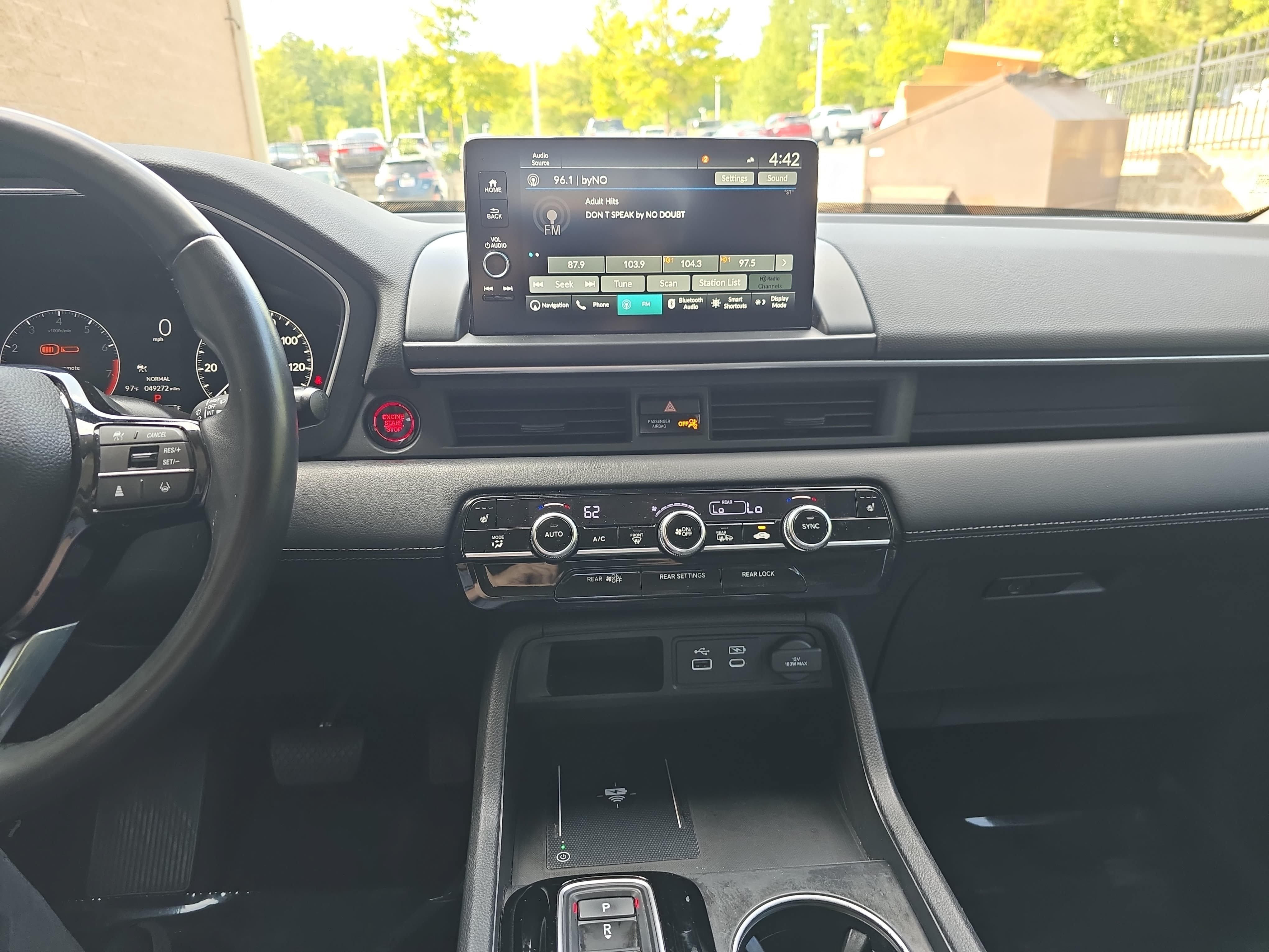 Used 2023 Honda Pilot Touring image 22
