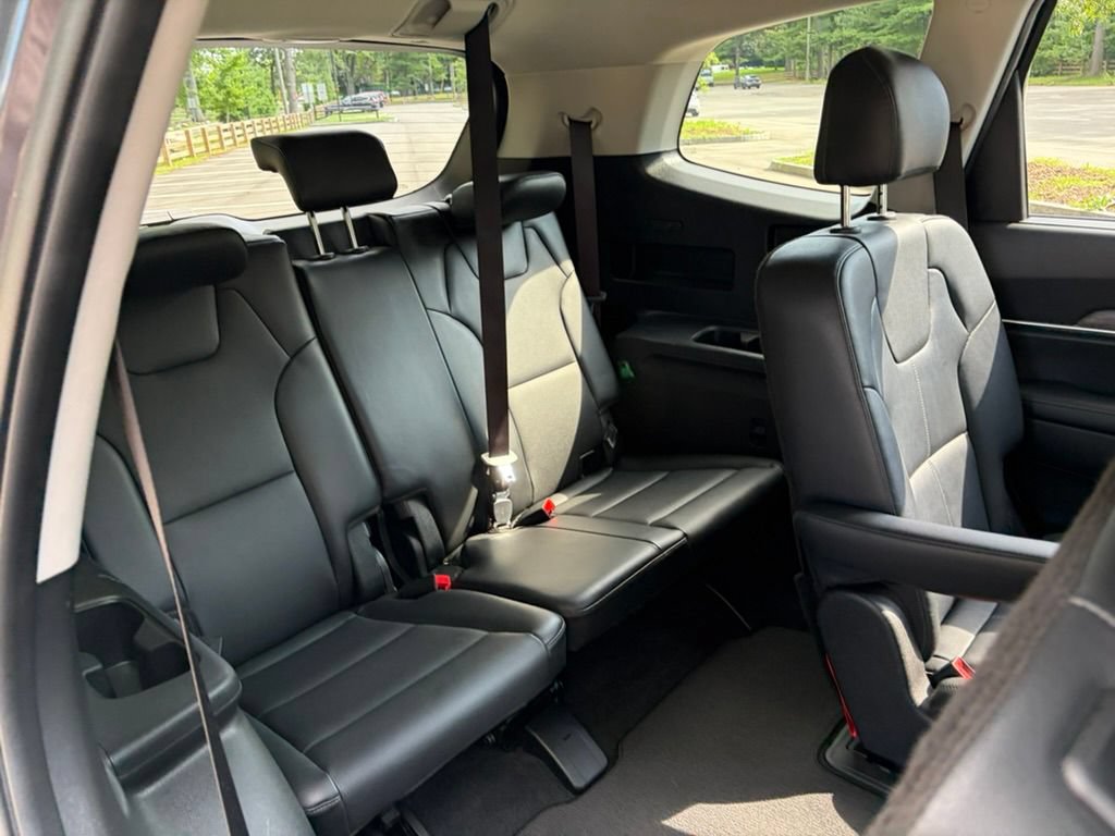 Used 2022 Kia Telluride EX w/ EX Premium Package AWD/4WD image 36