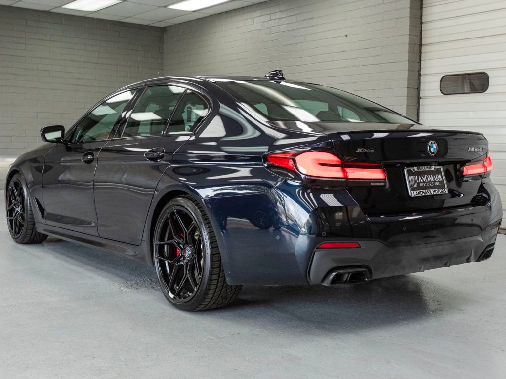 Used 2022 BMW M550i xDrive w/ Dynamic Handling Package image 44