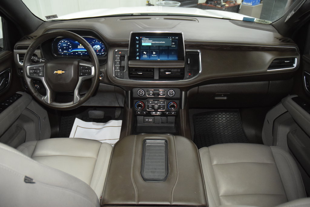 Used 2024 Chevrolet Suburban LT w/ LT Signature Package AWD/4WD image 31