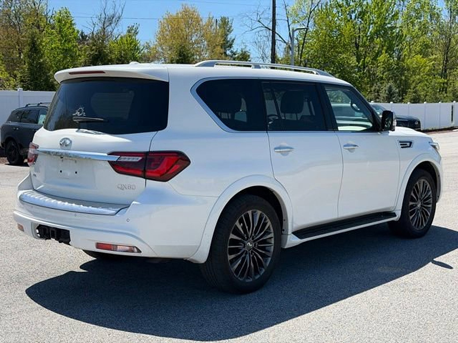 Certified 2024 INFINITI QX80 Sensory w/ Cargo Package AWD/4WD image 7