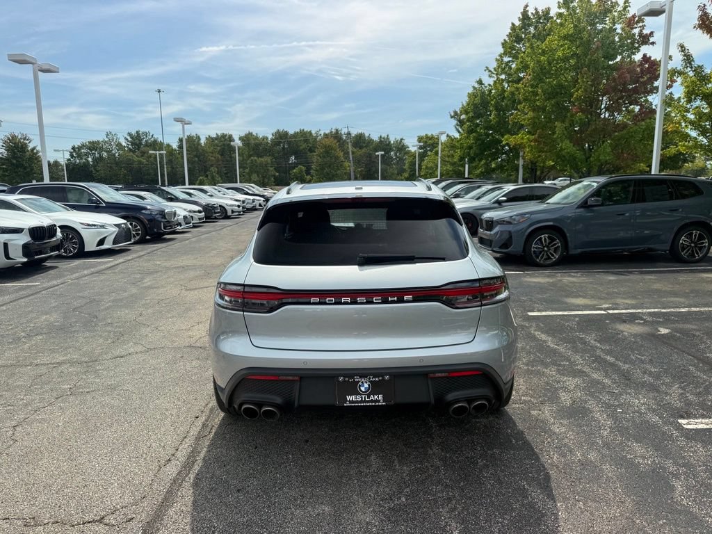 Used 2023 Porsche Macan S AWD/4WD image 4