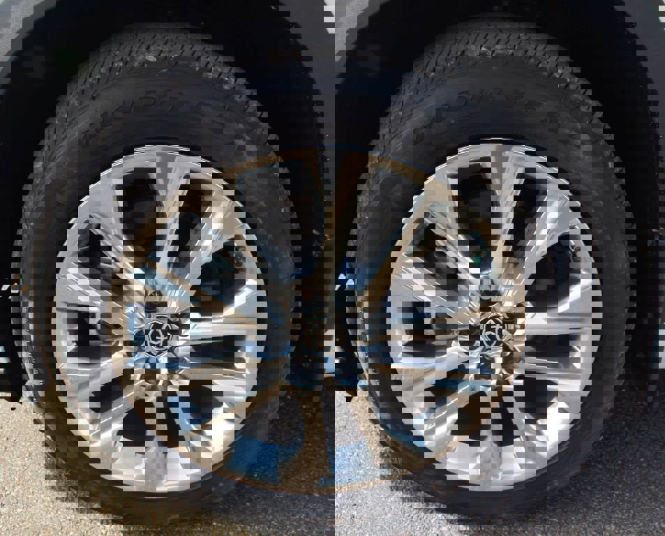 Used 2025 Toyota Highlander Limited image 27