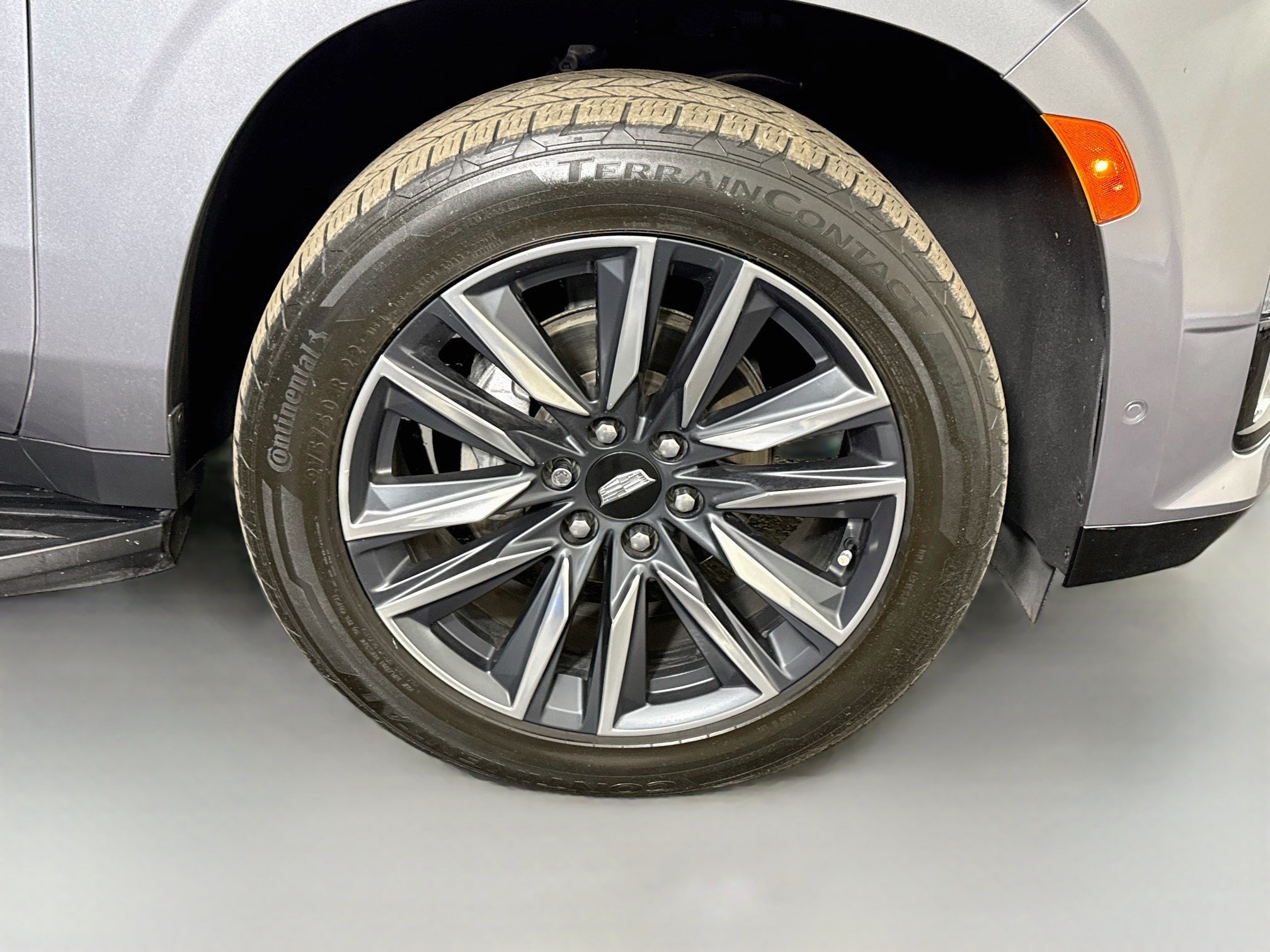 Used 2022 Cadillac Escalade Sport w/ Touring Package RWD image 32