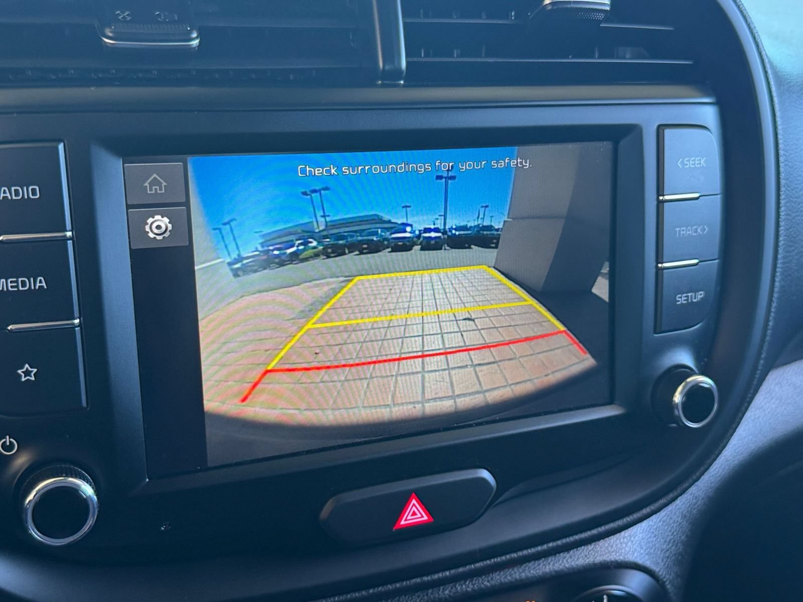 Used 2025 Kia Soul LX w/ LX Technology Package FWD image 24