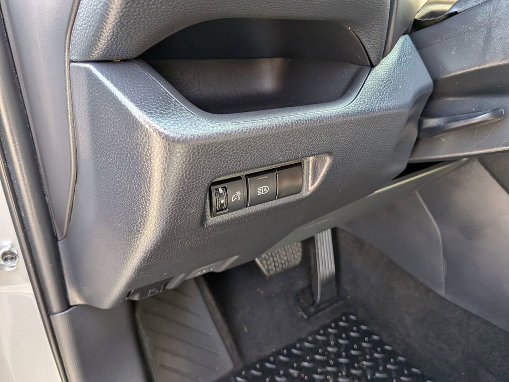 Used 2024 Toyota RAV4 XLE image 15