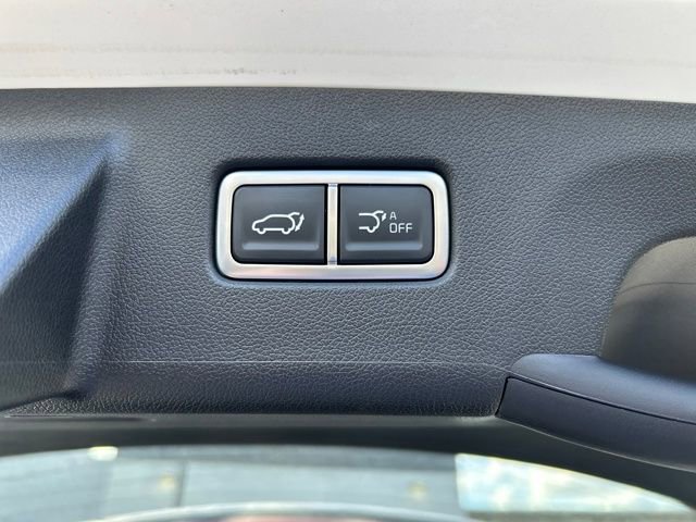 Used 2025 Kia Sorento EX image 19