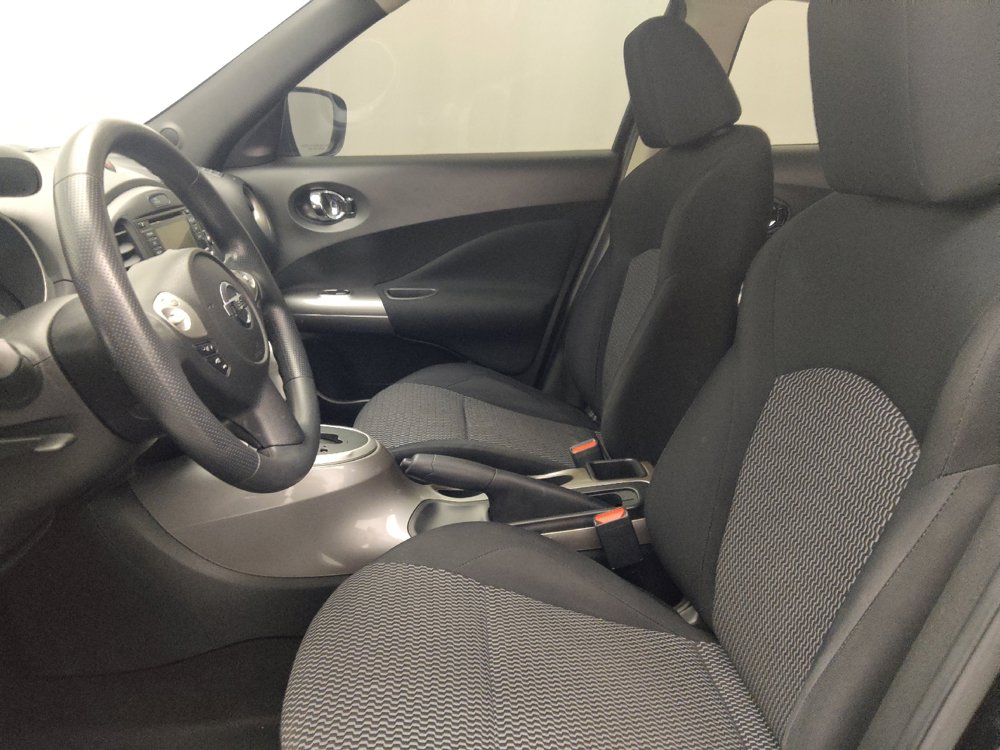 Used 2016 Nissan Juke S FWD image 17
