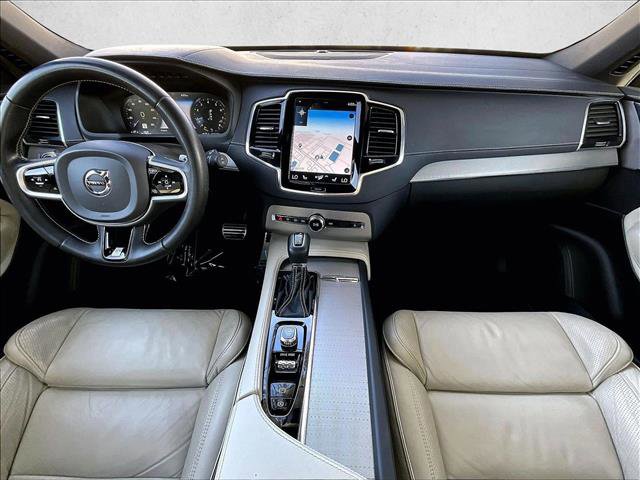 Used 2020 Volvo XC90 T5 R-Design image 16