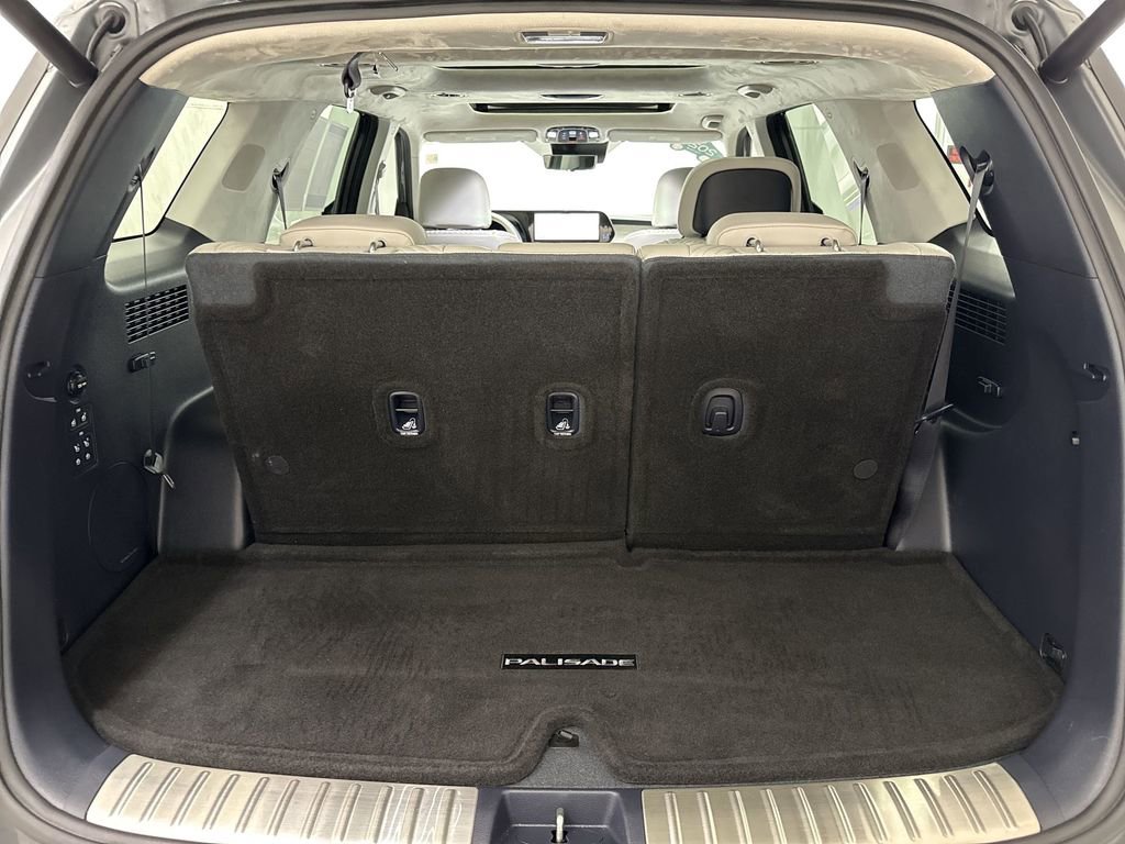 Used 2024 Hyundai Palisade Calligraphy image 20