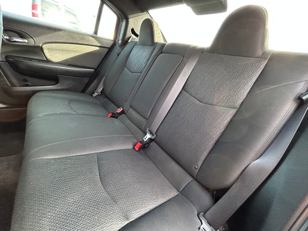 Used 2011 Chrysler 200 Touring FWD image 17