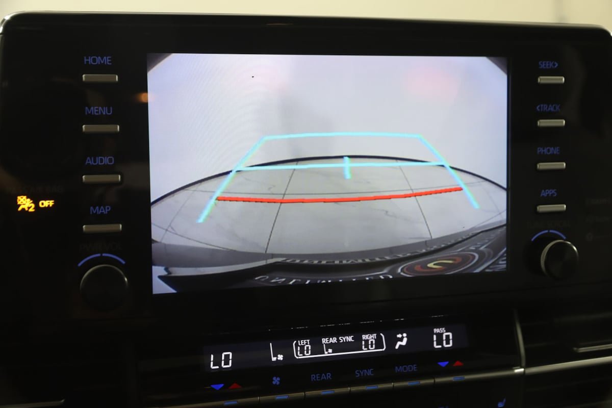 Used 2021 Toyota Sienna XLE FWD image 9