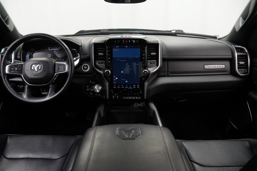 Used 2023 RAM 1500 Laramie AWD/4WD image 2