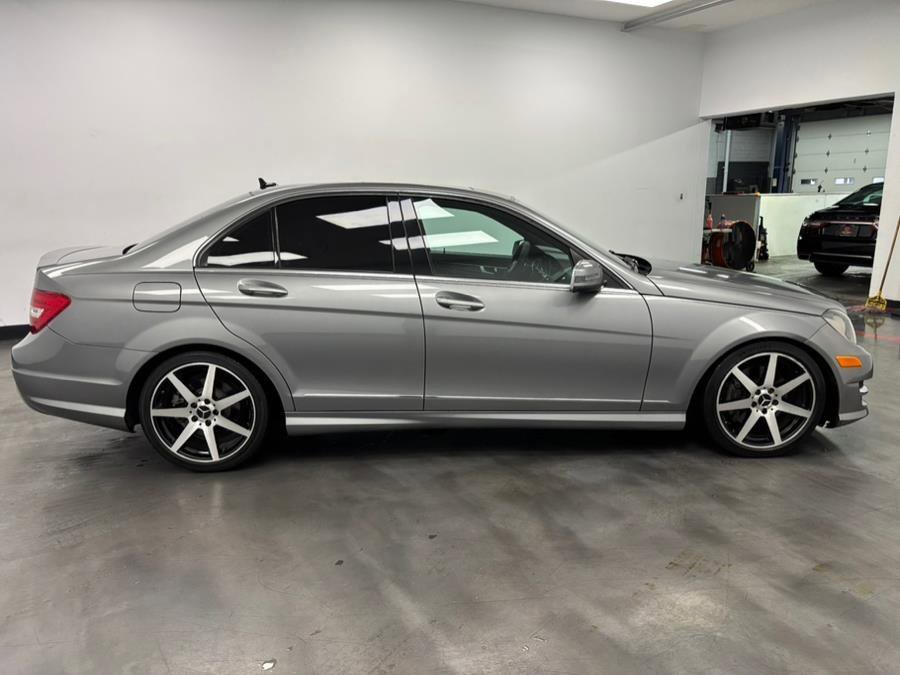 Used 2013 Mercedes-Benz C 300 Sport image 9