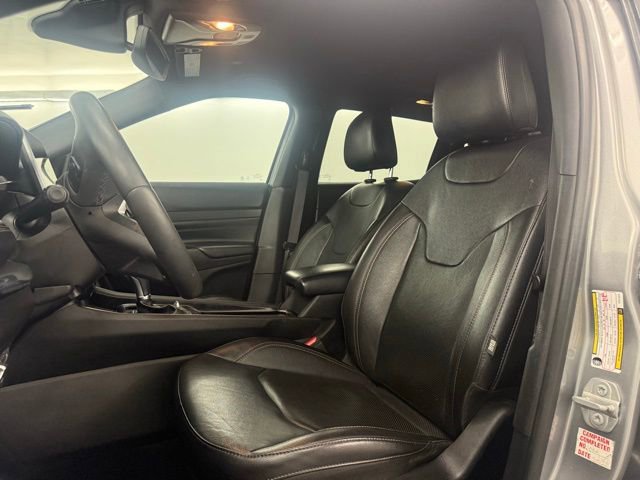 Used 2023 Jeep Compass Limited image 26