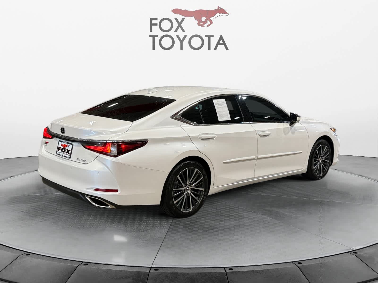 Used 2022 Lexus ES 350 w/ Premium Package FWD image 6