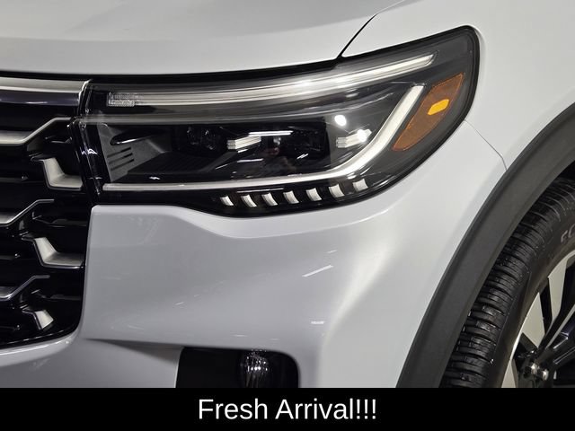 Used 2026 Ford Explorer Platinum w/ LUX Leather Package AWD/4WD image 9
