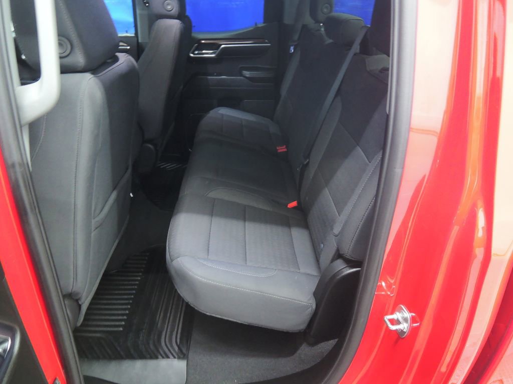 Used 2025 Chevrolet Silverado 1500 LT image 28