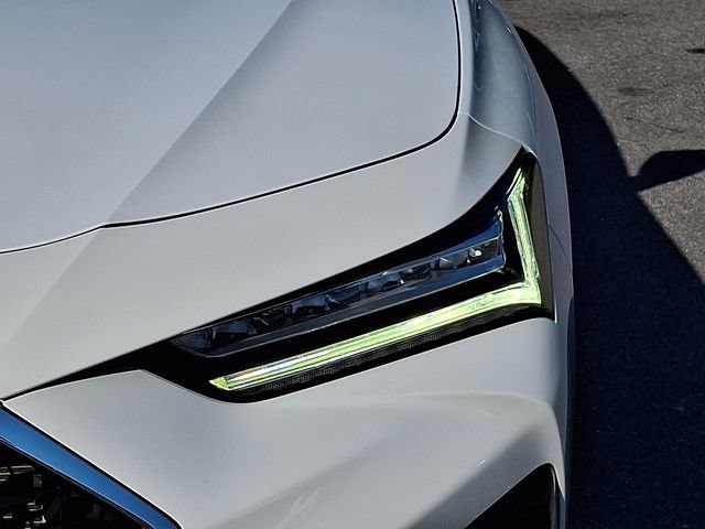 Used 2023 Acura TLX w/ Technology Package FWD image 11