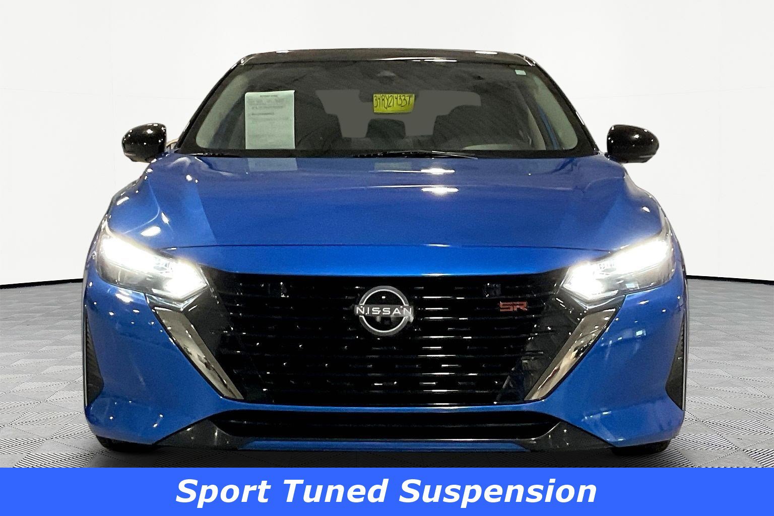 Used 2024 Nissan Sentra SR w/ SR Premium Package FWD image 2