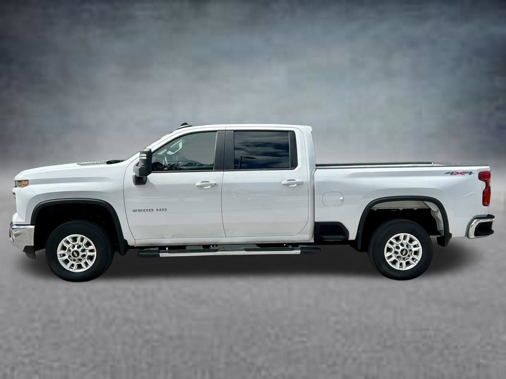 Used 2025 Chevrolet Silverado 2500 LT w/ Convenience Package AWD/4WD image 8