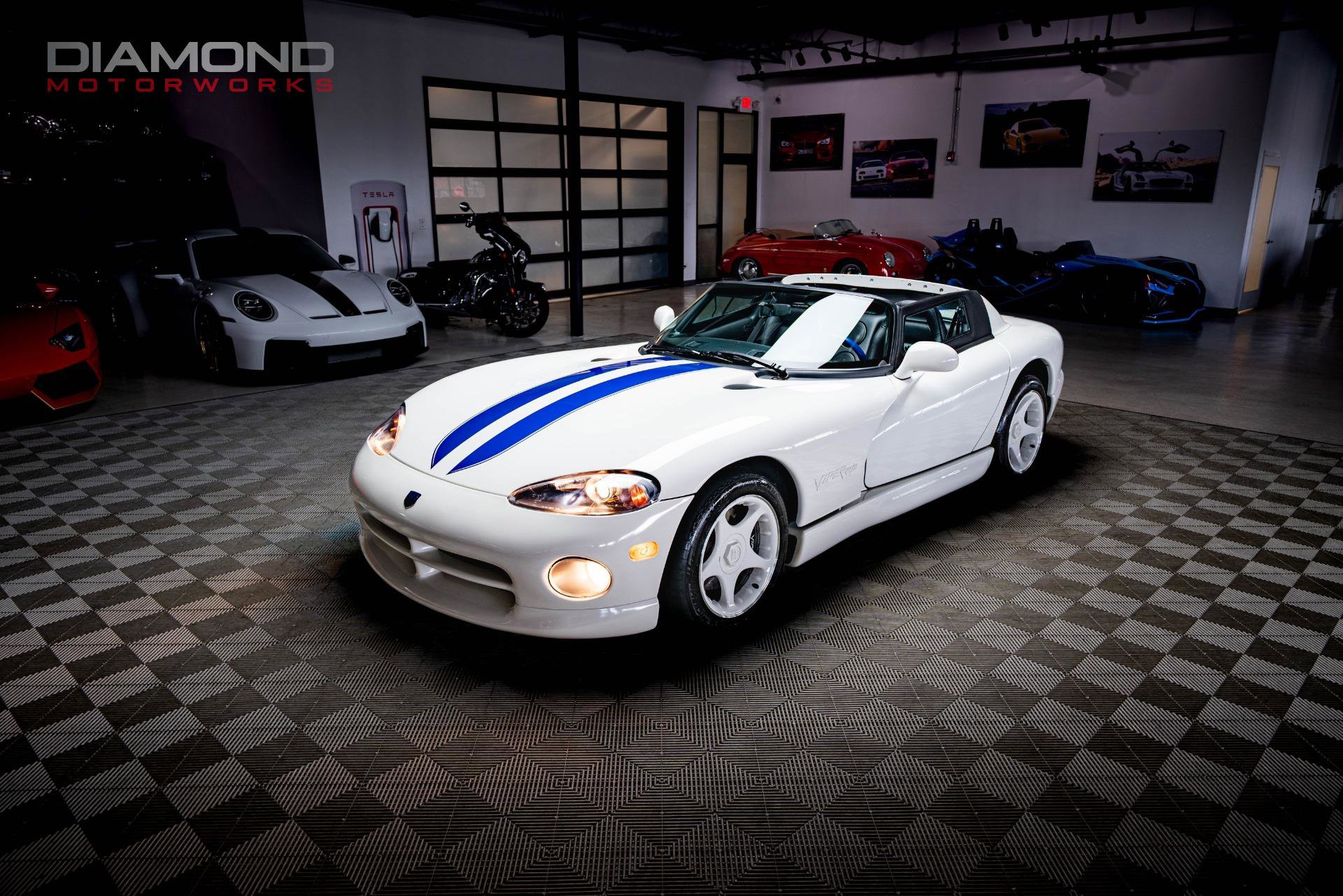 Used 1996 Dodge Viper RT/10 image 3