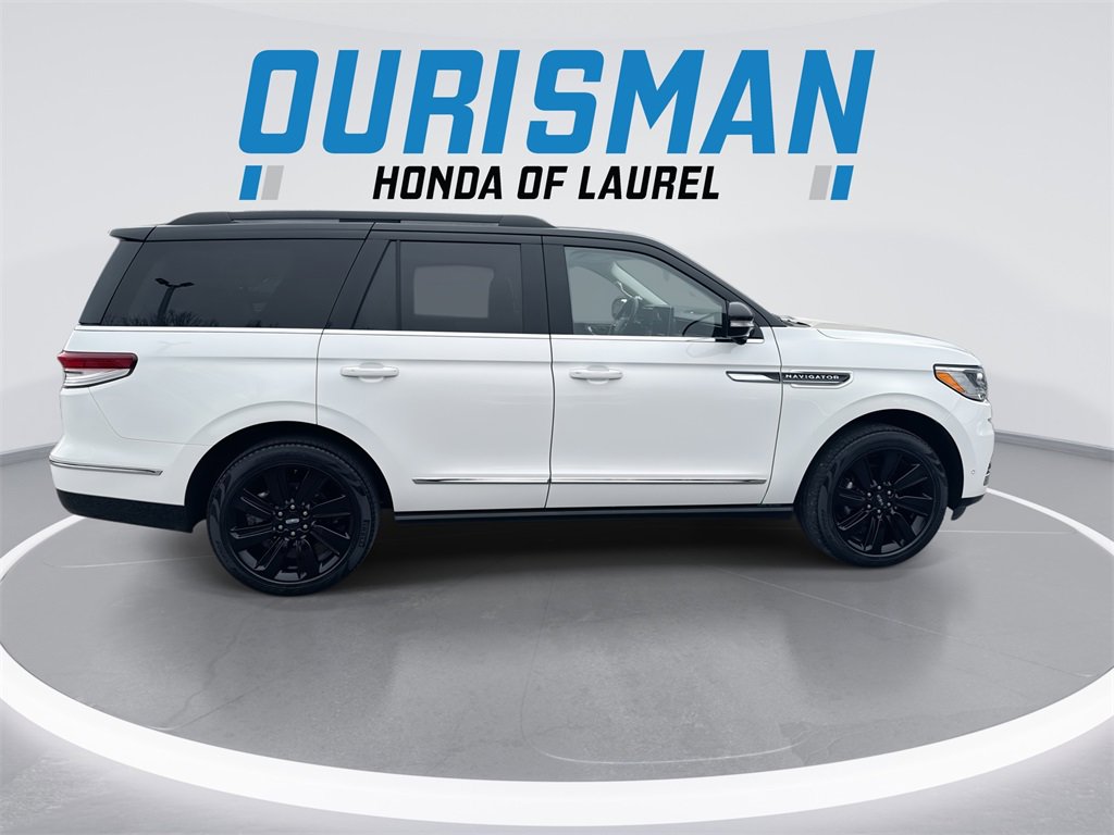 Used 2022 Lincoln Navigator Black Label image 9