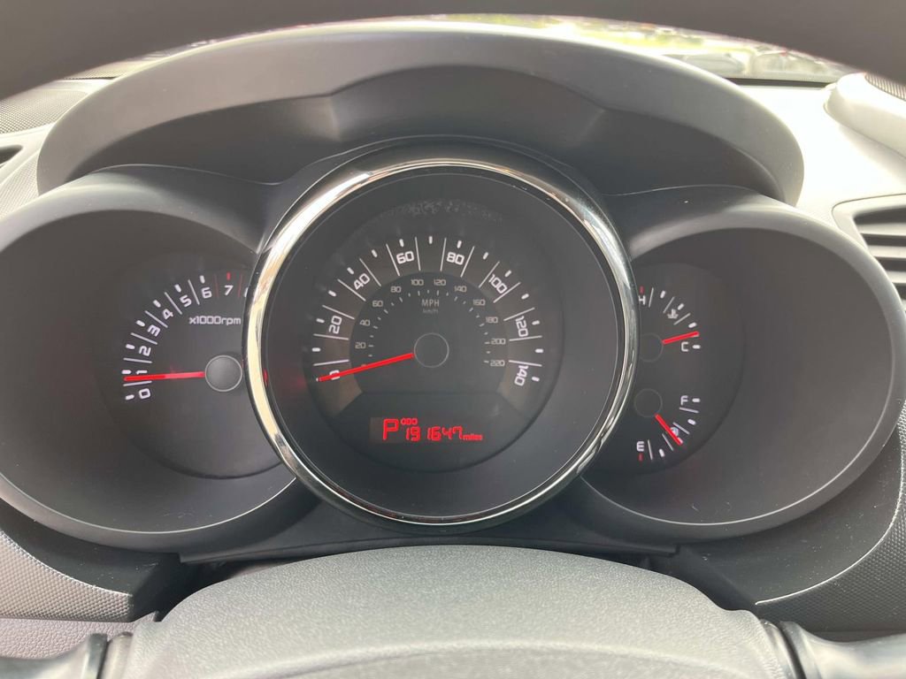 Used 2011 Kia Soul + w/ Audio Pkg image 32