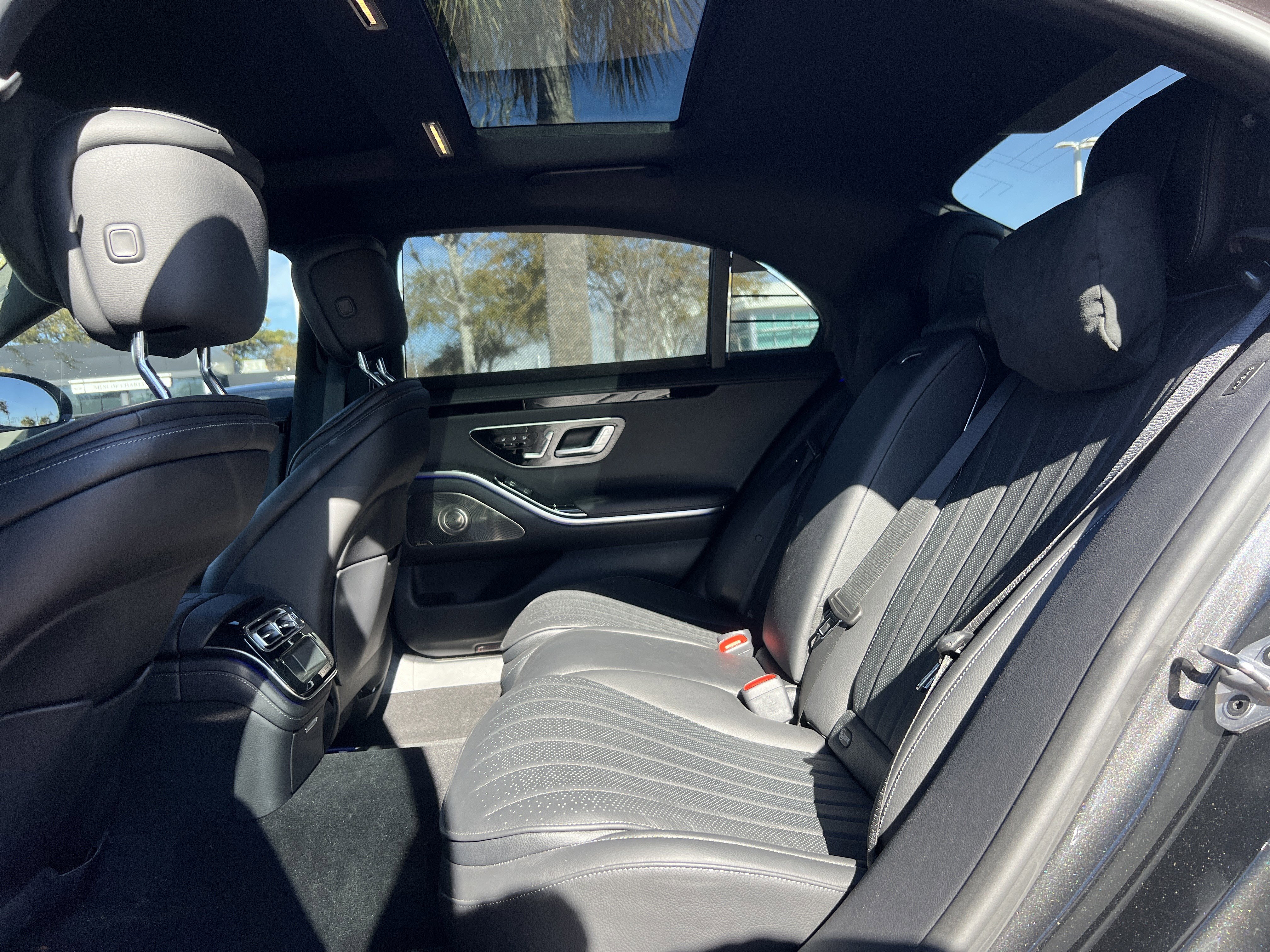 Used 2023 Mercedes-Benz S 580 4MATIC Sedan image 31