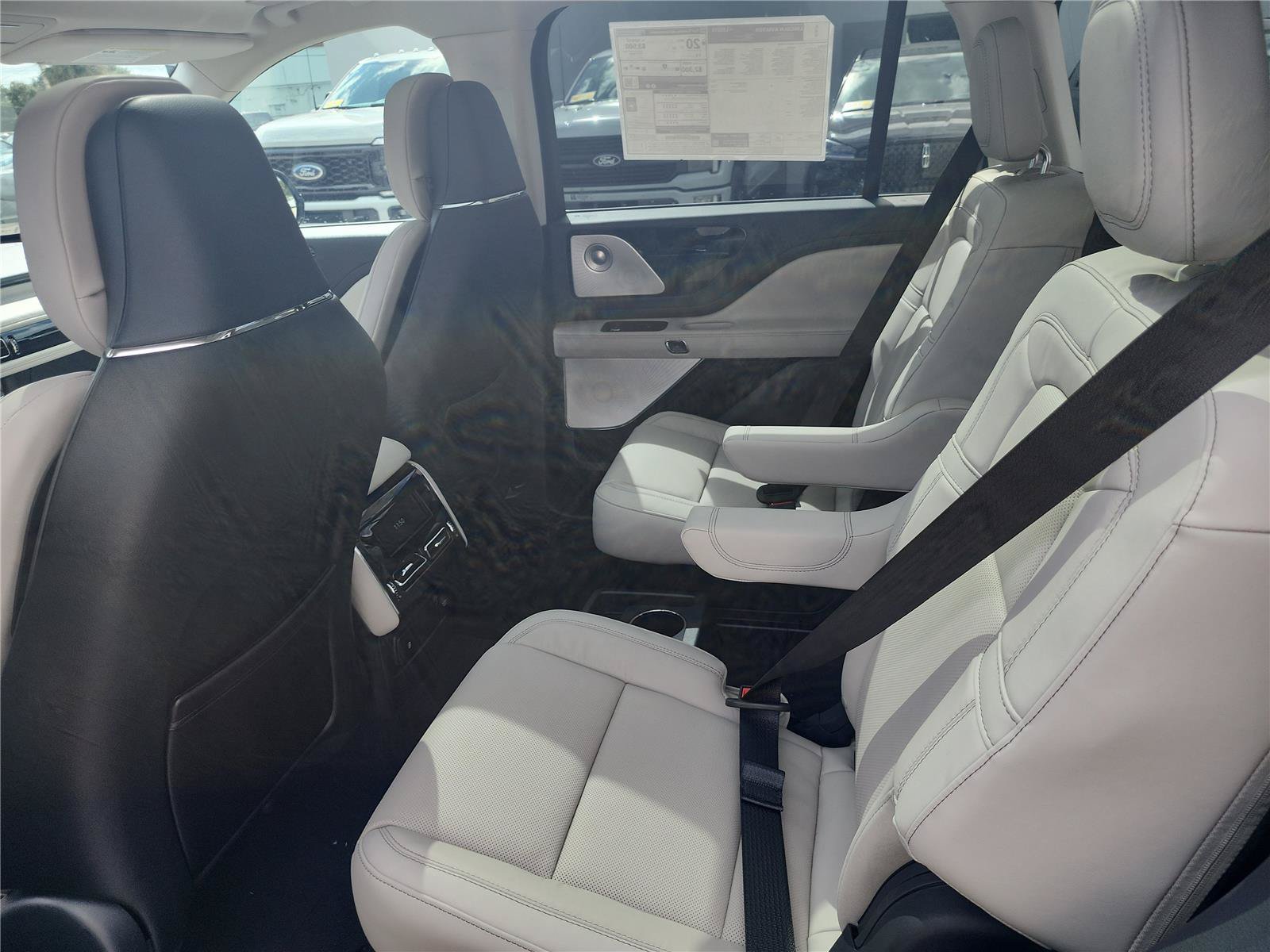 New 2027 Lincoln Aviator Reserve AWD/4WD image 18