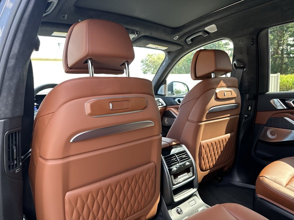 New 2026 BMW ALPINA XB7 image 27