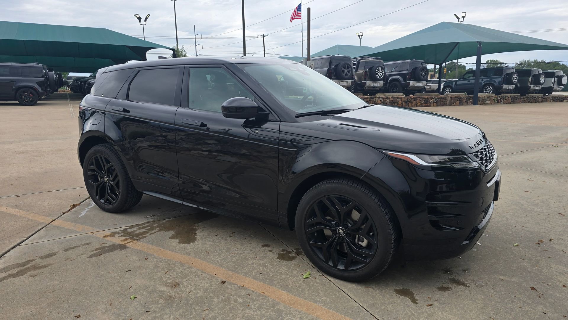 Used 2023 Land Rover Range Rover Evoque R-Dynamic S image 5