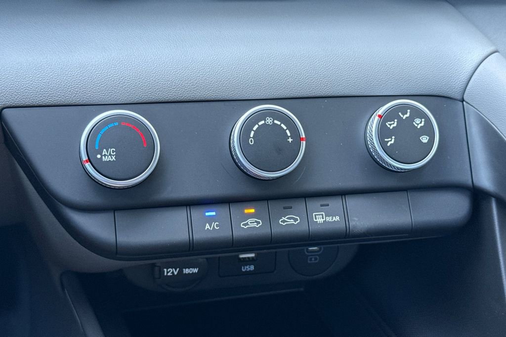 New 2026 Hyundai Elantra SE image 15