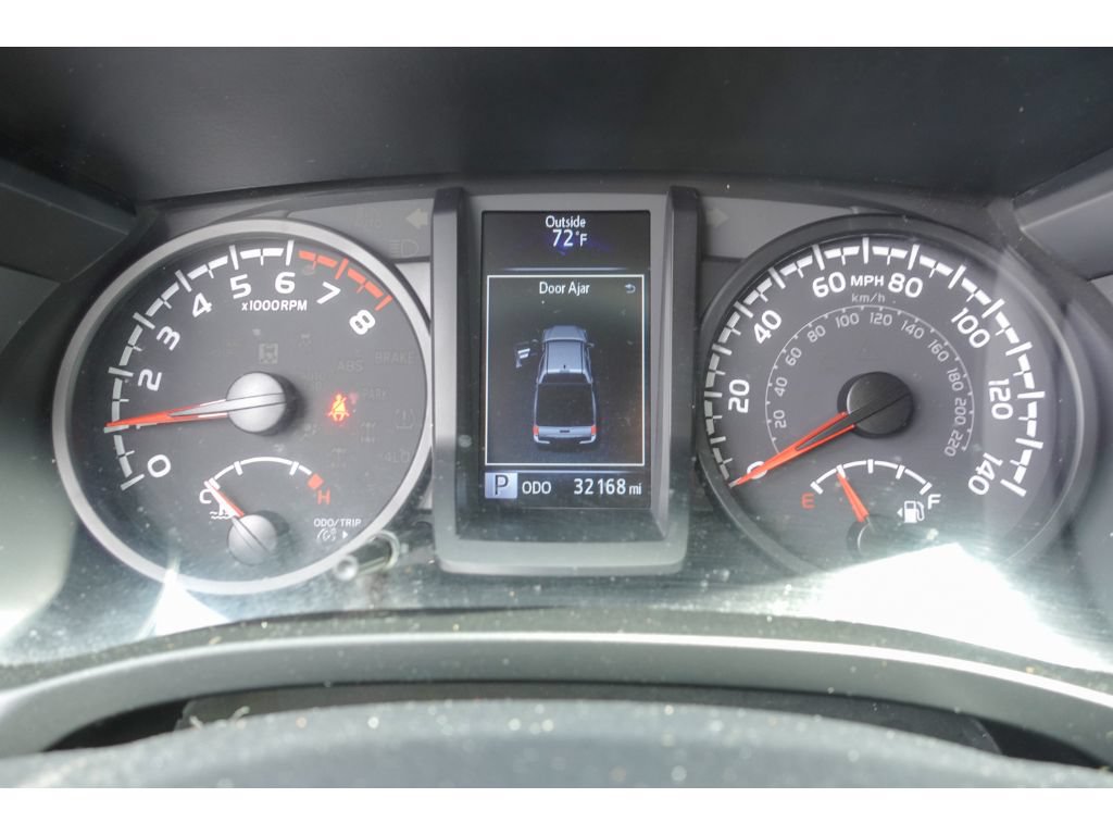 Used 2021 Toyota Tacoma SR AWD/4WD image 14