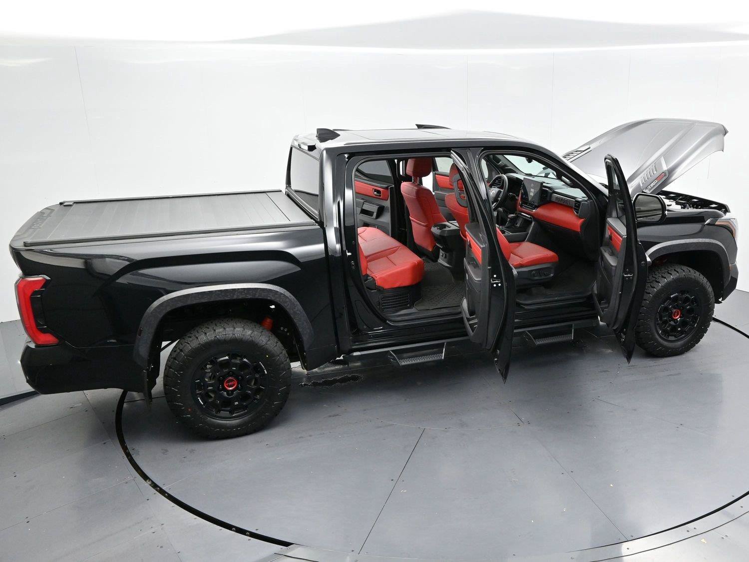 Used 2025 Toyota Tundra TRD Pro AWD/4WD image 40