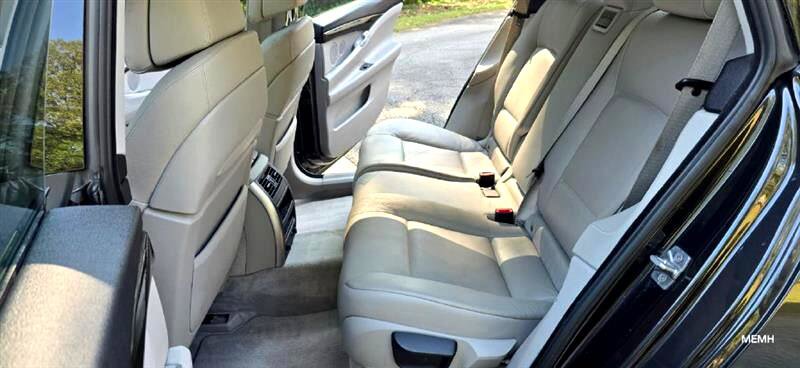 Used 2012 BMW 550i Gran Turismo w/ Driver Assistance Pkg image 15
