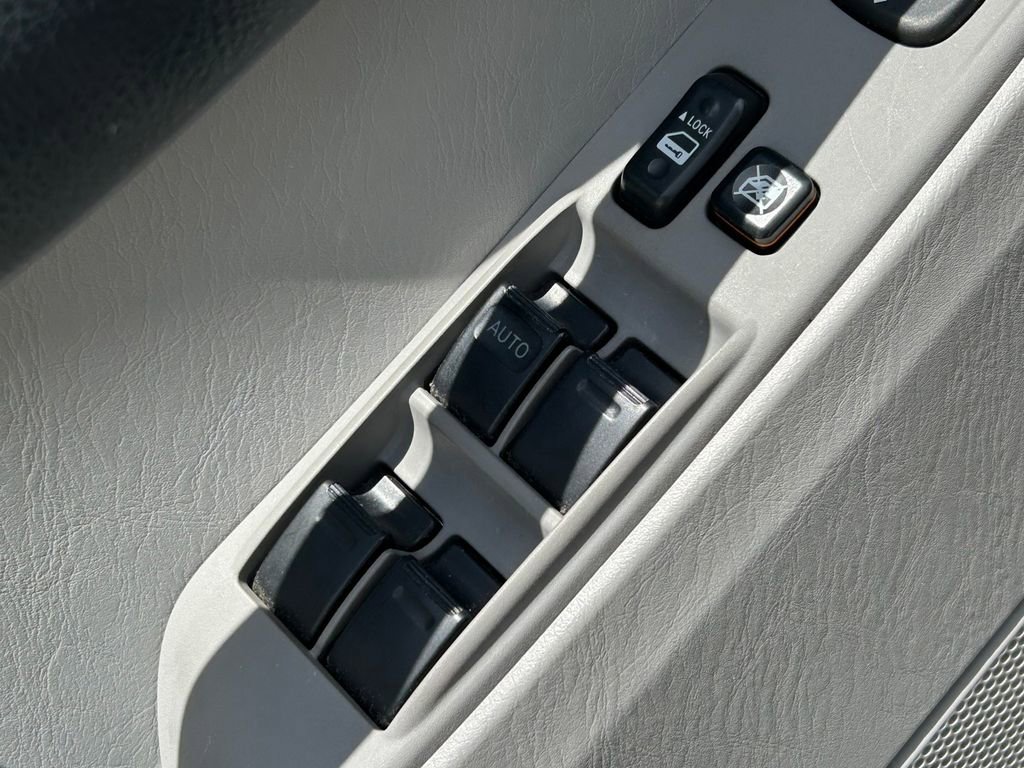 Used 2008 Toyota 4Runner SR5 image 26